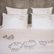 White duvet cover with sheeps