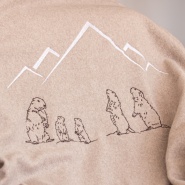 Taupe blanket with Marmots