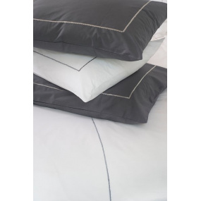 Funda de almohada blanca - borde gris 65x65cm