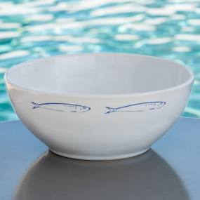 Seaside salad bowl with a blue sardines motif.