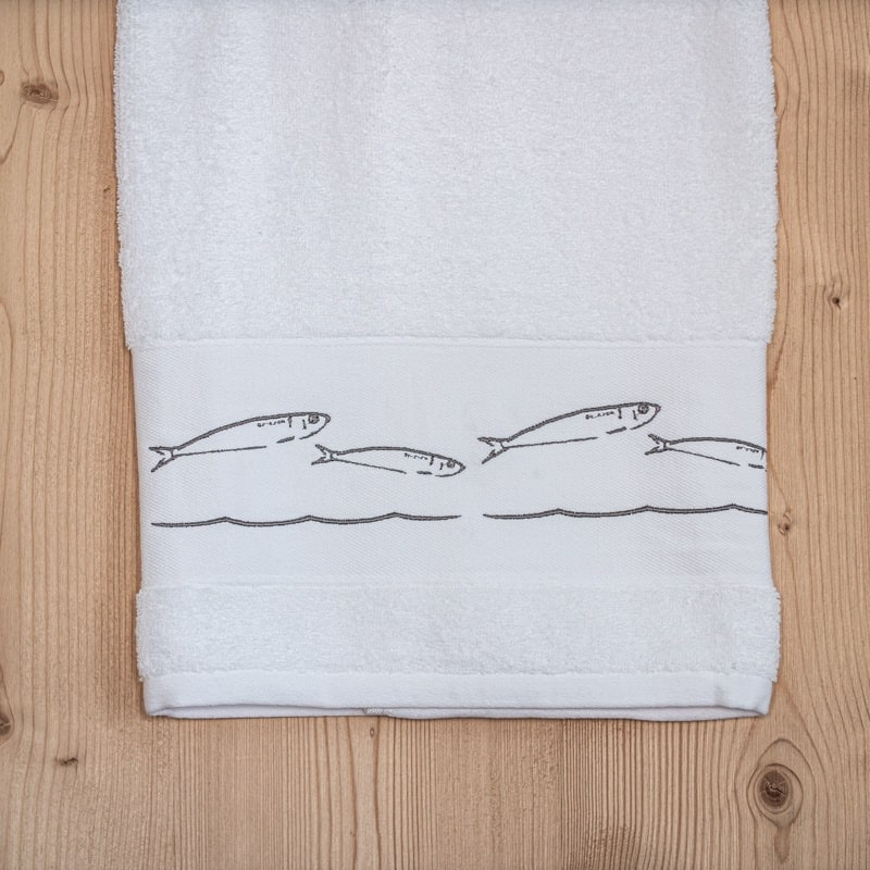 White shower towel with fish 28 x 55 in