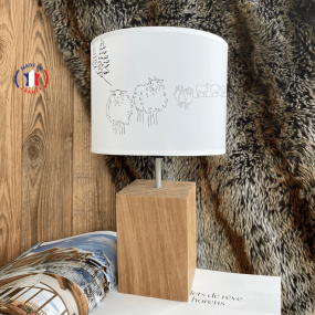 Lamp with sheeps