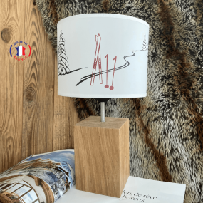 Lamp with ski marks red