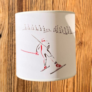 Applique skieur de fond seule sur fond bois.