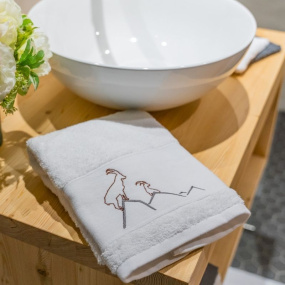 Bath towel with Ibex (50x100)