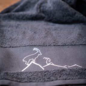 Ibex grey shower sheet 70x140cm