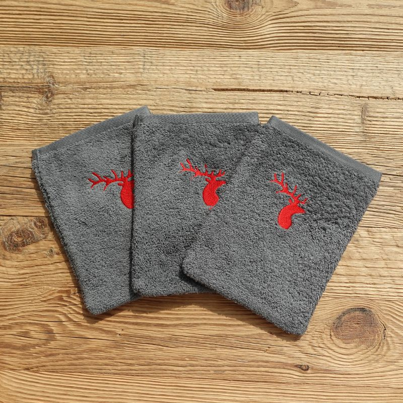 Grey washcloth with a deer 6x8 in (pack of 3)