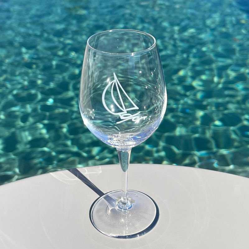 Seaside Wine Glass with Sailboat Design  (x6)