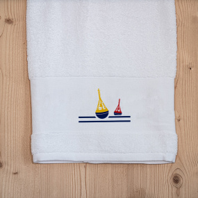 copy of White shower towel with a sailboat 28 x 55 in