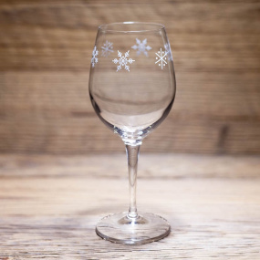 Snowflakes wine glasses...