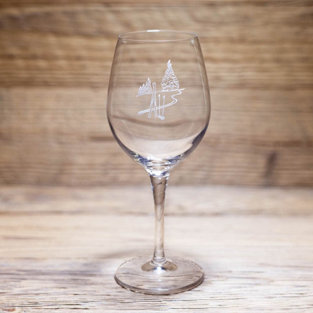Wine glass with white Ski marks