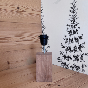 Small solid oak lamp base 14 cm.