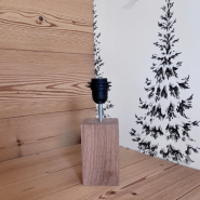 Small solid oak lamp base 14 cm.