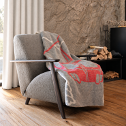 Gray mountain throw with a red gondola pattern, 150x200 cm.